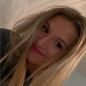 Meet your Posher, Nora